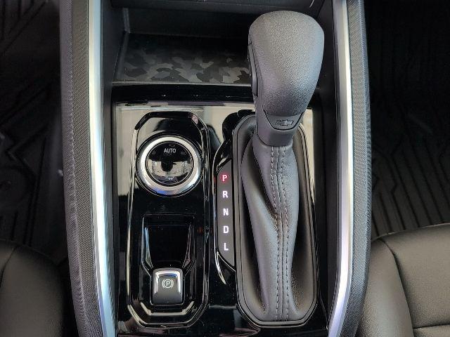 Photo of 2026 Summit White Chevrolet Colorado