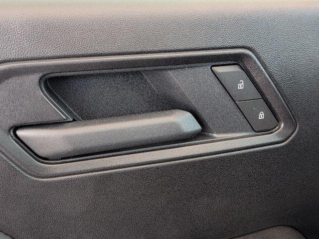 Photo of 2026 Summit White Chevrolet Colorado