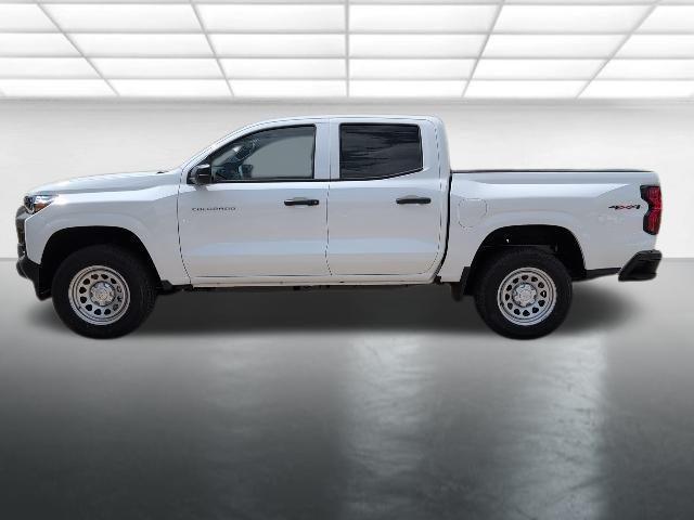 Photo of 2026 Summit White Chevrolet Colorado
