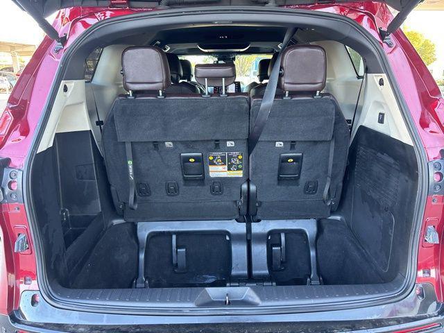 Photo of 2022 Ruby Flare Pearl Toyota Sienna
