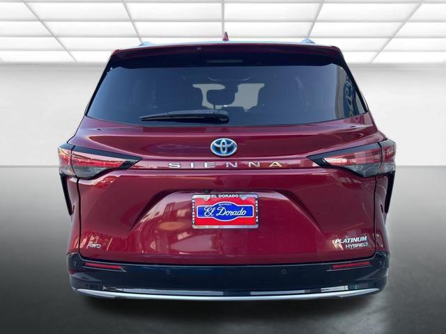 Photo of 2022 Ruby Flare Pearl Toyota Sienna