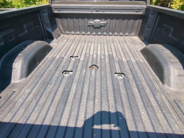 Photo of 2022 Greenstone Metallic Chevrolet Silverado 2500