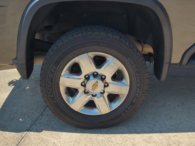 Photo of 2022 Greenstone Metallic Chevrolet Silverado 2500