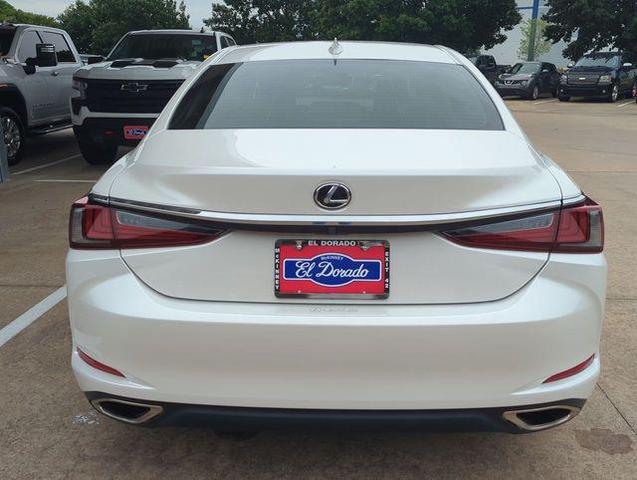 Photo of 2020 Ultra White Lexus ES 350
