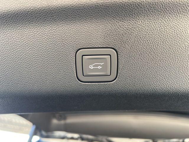 Photo of 2025 Sterling Gray Metallic Chevrolet Suburban