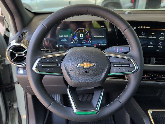 Photo of 2026 Cacti Green Chevrolet Equinox