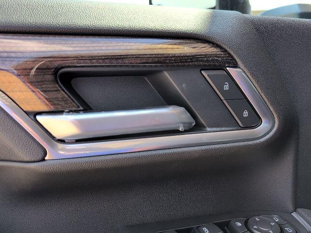 Photo of 2025 Black Chevrolet Silverado 2500