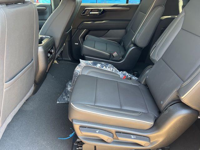 Photo of 2025 Sterling Gray Metallic Chevrolet Suburban