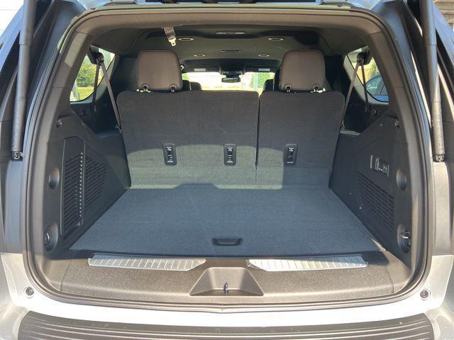 Photo of 2025 Sterling Gray Metallic Chevrolet Suburban