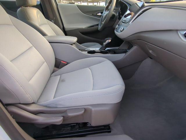 Photo of 2022 Summit White Chevrolet Malibu