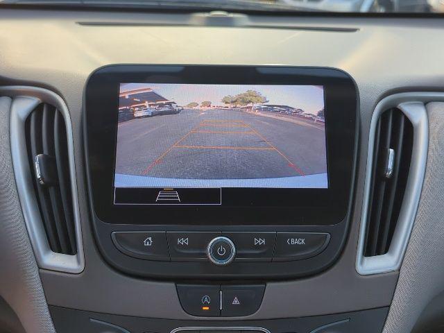 Photo of 2022 Summit White Chevrolet Malibu