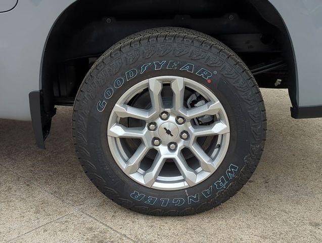 Photo of 2025 Slate Gray Metallic Chevrolet Silverado 1500