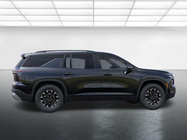 Photo of 2026 Mosaic Black Metallic Chevrolet Traverse