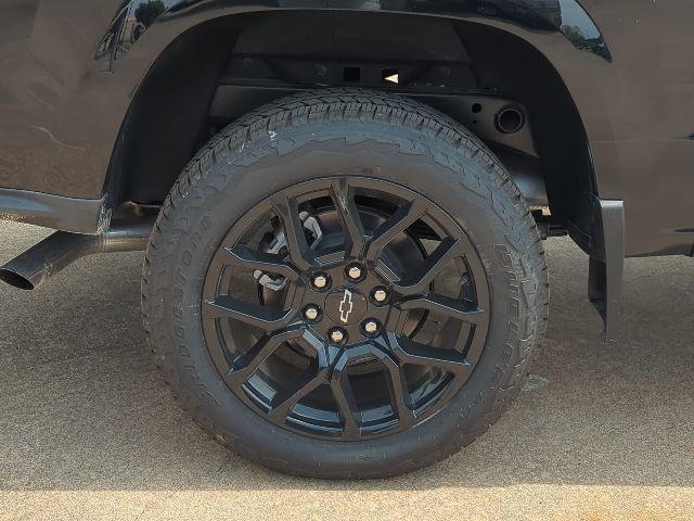 Photo of 2025 Black Chevrolet Colorado