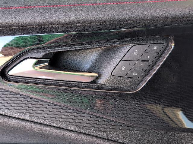 Photo of 2025 Black Chevrolet Blazer EV