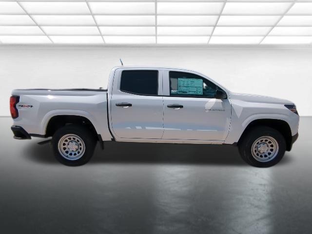 Photo of 2026 Summit White Chevrolet Colorado