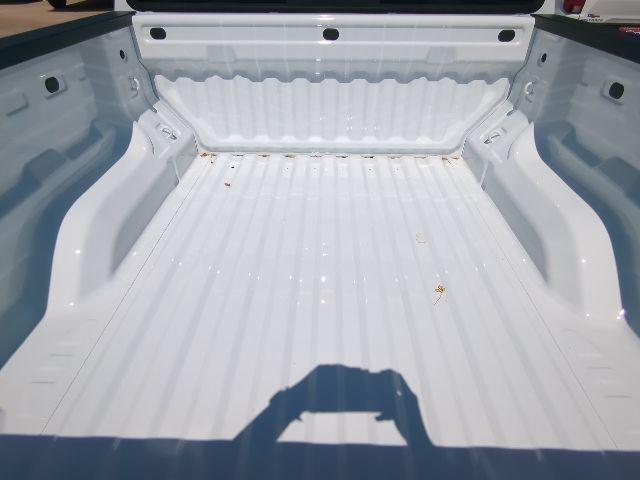 Photo of 2026 Summit White Chevrolet Colorado