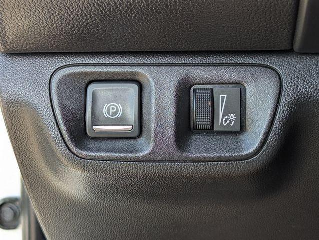 Photo of 2019 Summit White GMC Acadia