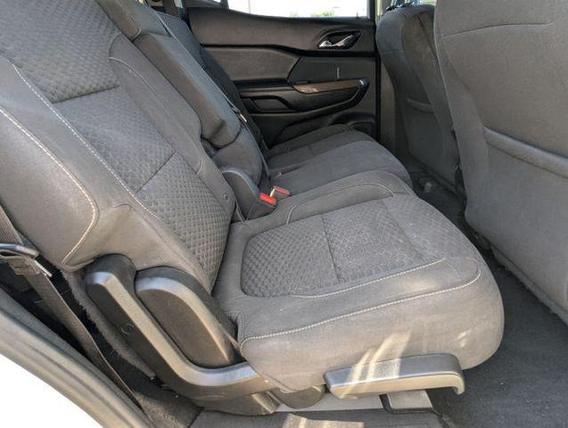 Photo of 2019 Summit White GMC Acadia