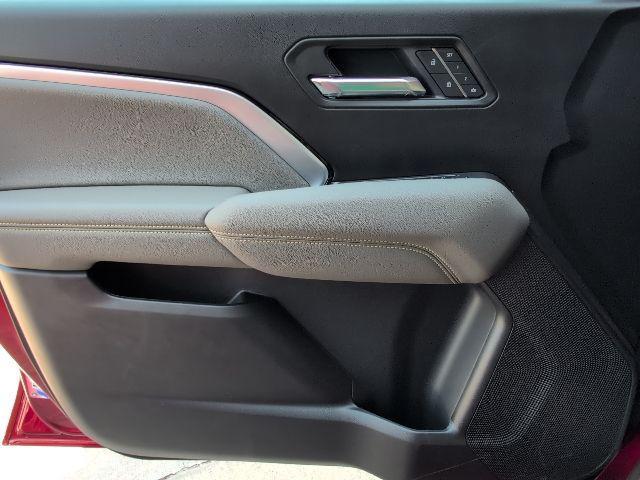 Photo of 2026 Radiant Red Tintcoat Chevrolet Colorado