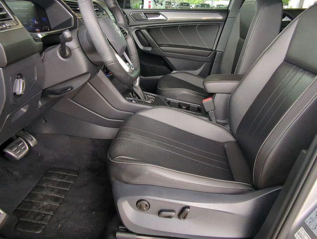 Photo of 2022 Platinum Gray Metallic Volkswagen Tiguan