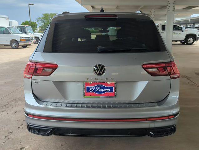 Photo of 2022 Platinum Gray Metallic Volkswagen Tiguan