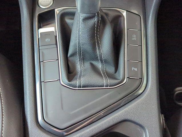 Photo of 2022 Platinum Gray Metallic Volkswagen Tiguan