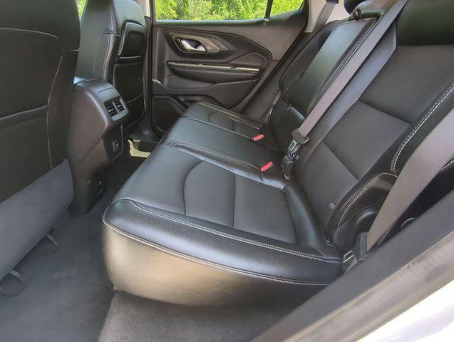 Photo of 2024 Summit White GMC Terrain
