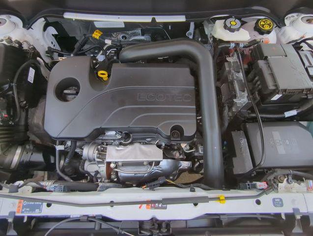 Photo of 2024 Summit White GMC Terrain