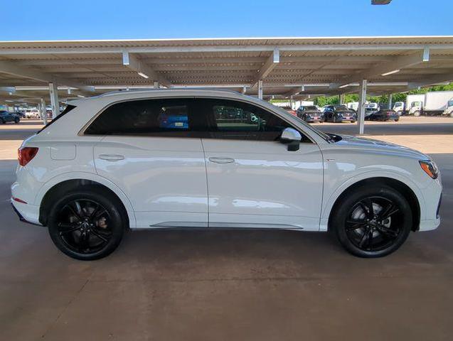 Photo of 2020 Ibis White Audi Q3