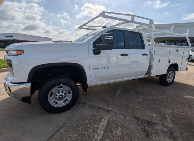 Photo of 2025 Summit White Chevrolet Silverado 2500