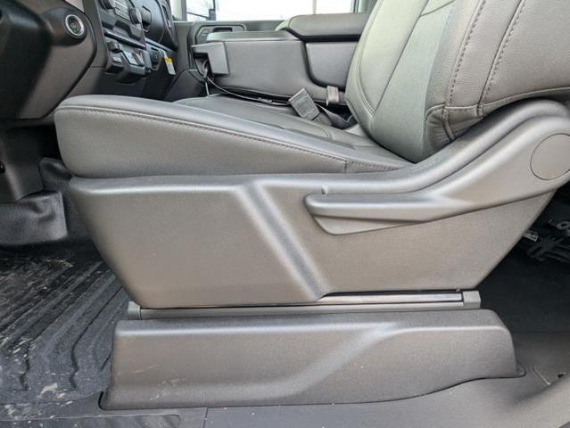 Photo of 2025 Summit White Chevrolet Silverado 2500