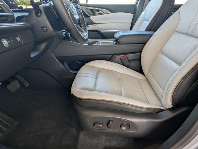 Photo of 2024 Sterling Gray Metallic Chevrolet Traverse
