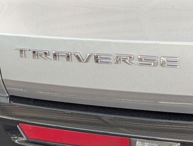 Photo of 2024 Sterling Gray Metallic Chevrolet Traverse