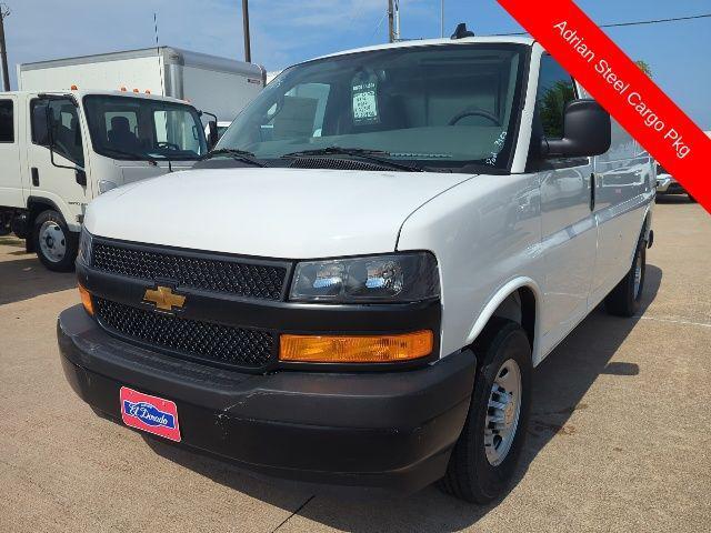 Photo of 2025 Summit White Chevrolet Express 2500