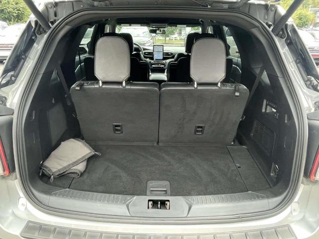 Photo of 2020 Iconic Silver Metallic Ford Explorer