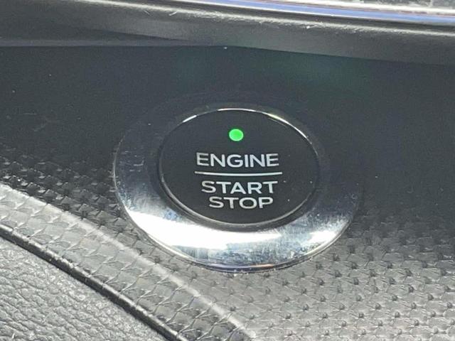 Photo of 2020 Iconic Silver Metallic Ford Explorer