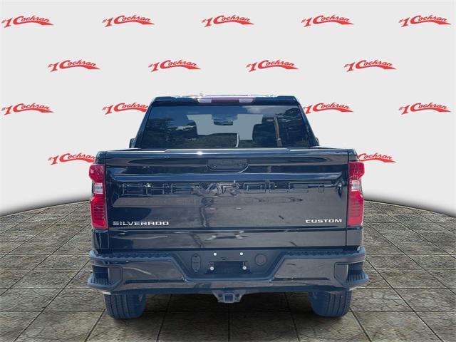 Photo of 2022 Black Chevrolet Silverado 1500