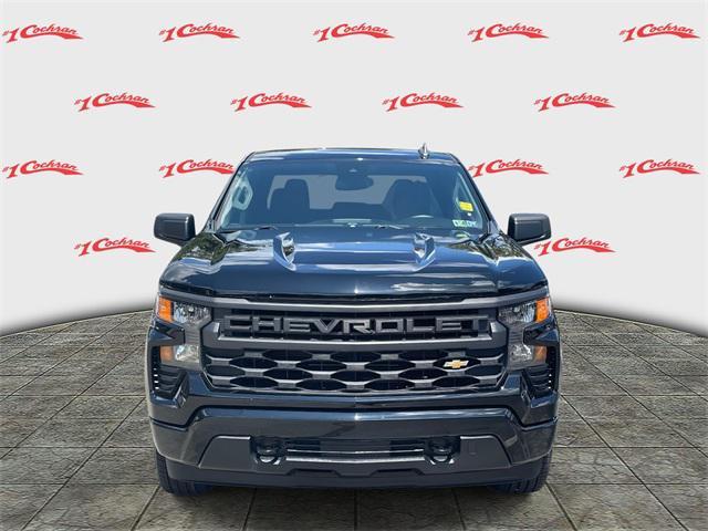 Photo of 2022 Black Chevrolet Silverado 1500