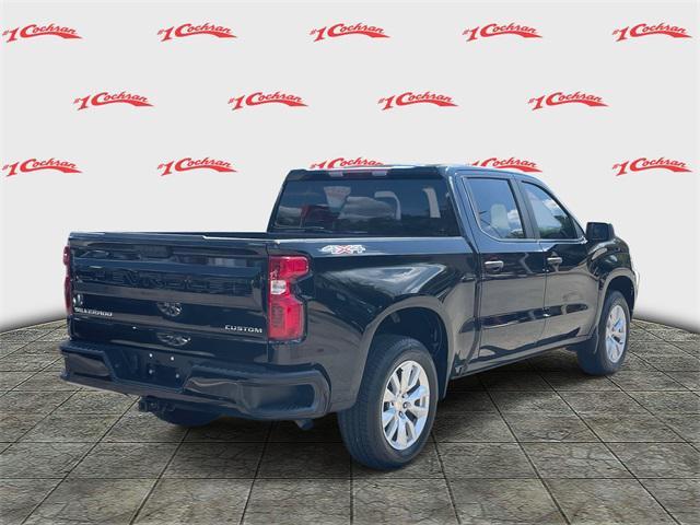Photo of 2022 Black Chevrolet Silverado 1500