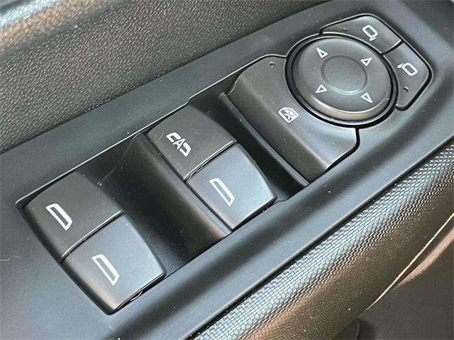 Photo of 2022 Black Chevrolet Silverado 1500