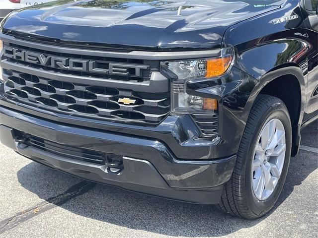 Photo of 2022 Black Chevrolet Silverado 1500