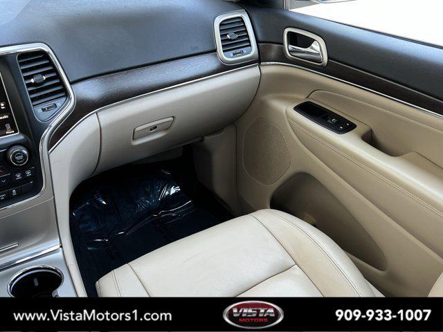 Photo of 2016 Bright White Clearcoat Jeep Grand Cherokee