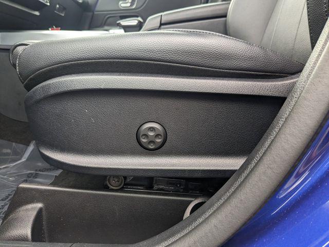 Photo of 2023 Galaxy Blue Metallic Mercedes-Benz GLB 250