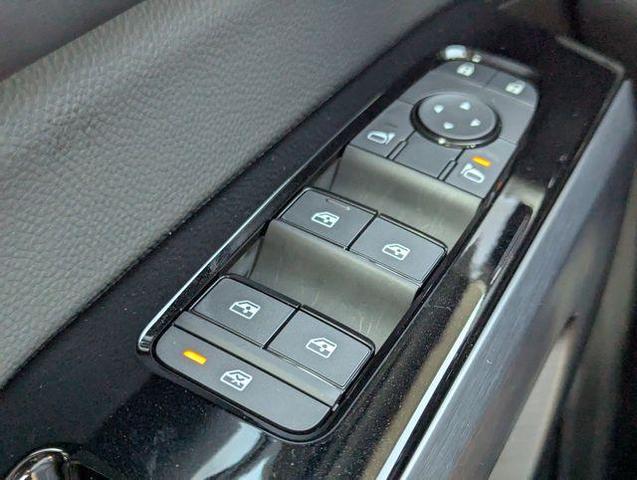 Photo of 2025 Brilliant Silver Metallic Nissan Pathfinder