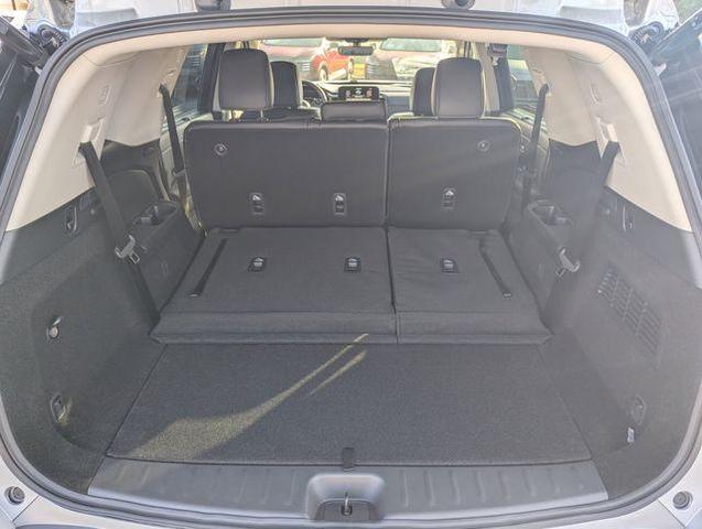 Photo of 2025 Brilliant Silver Metallic Nissan Pathfinder