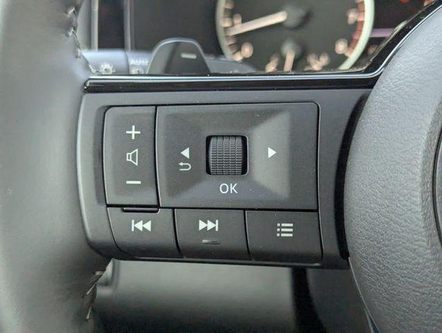 Photo of 2025 Brilliant Silver Metallic Nissan Pathfinder