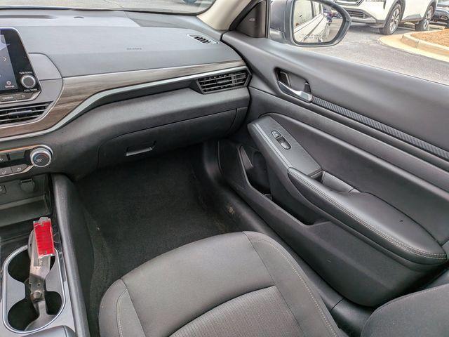 Photo of 2024 Brilliant Silver Metallic Nissan Altima