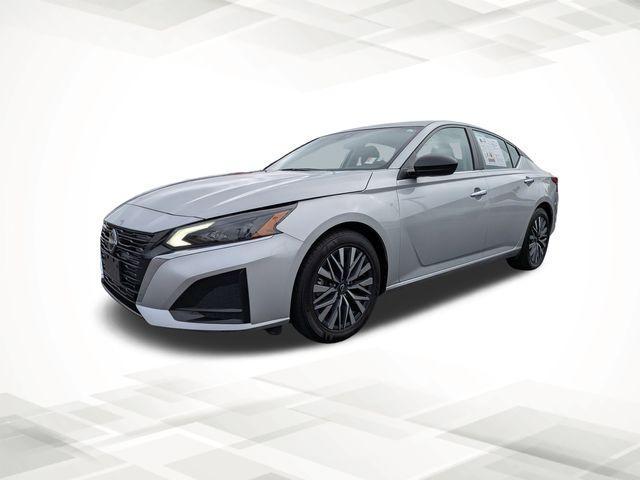 Photo of 2024 Brilliant Silver Metallic Nissan Altima