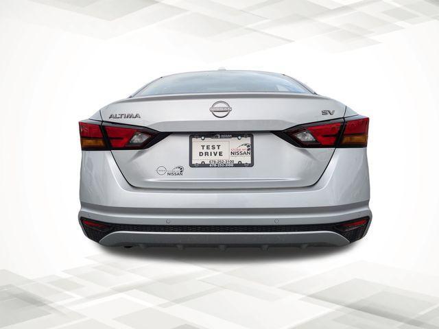 Photo of 2024 Brilliant Silver Metallic Nissan Altima